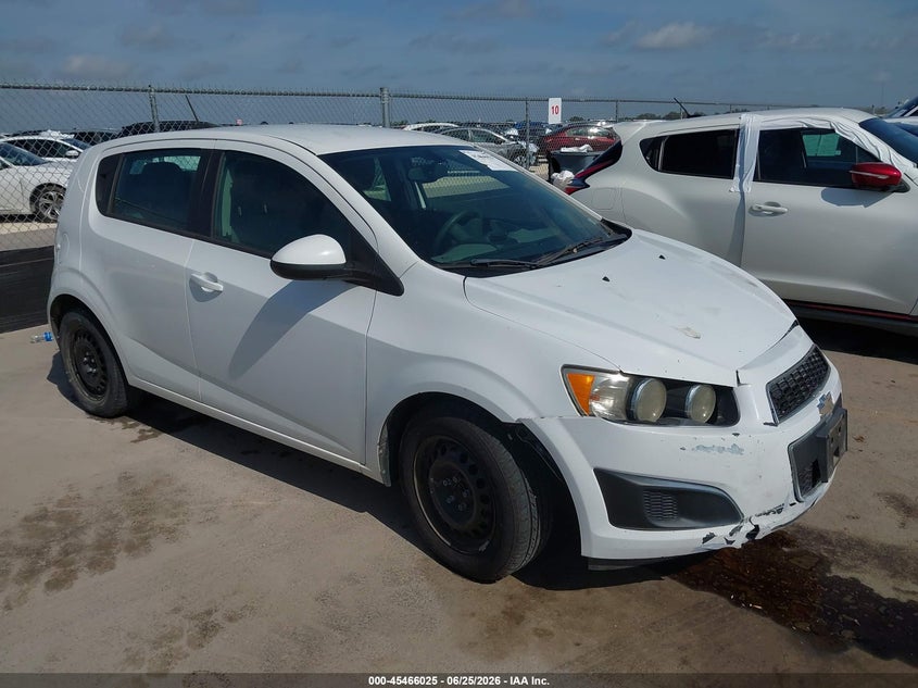 2015 Chevrolet SONIC VIN 1G1JA6SH7F4172429 IAAI salvage auction — NORMAL WEAR, Clear (Texas), sold $825 on 2026-07-09 (photo 1)