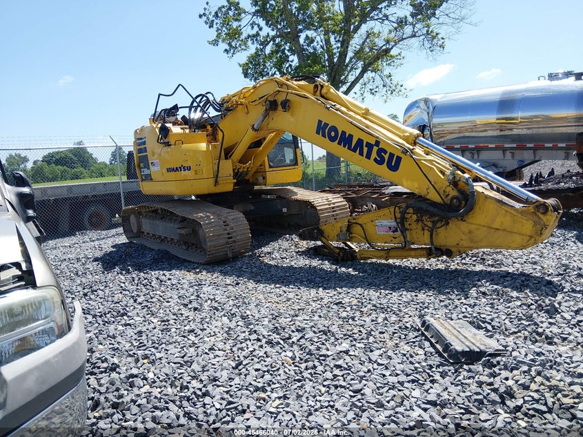 2020 Komatsu Pc238us lc-11 excavator VIN KMTPC276VKC006882 IAAI salvage auction — ROLLOVER, Bill Of Sale (West Virginia), sold $27,750 on 2026-07-08 (photo 1)