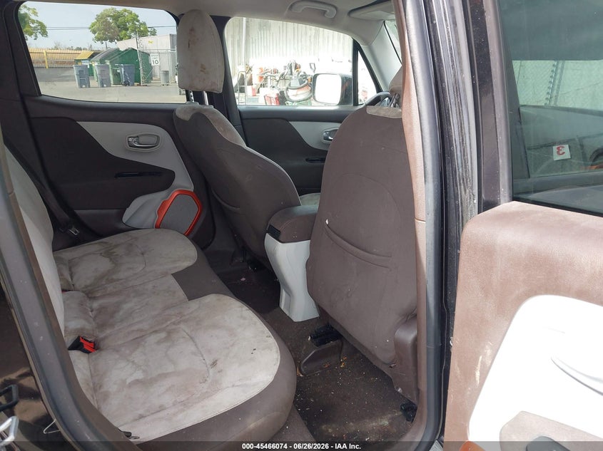 2015 Jeep Renegade VIN ZACCJABT0FPB69384 IAAI salvage auction — SIDE, Salvage Title, sold $1,050 on 2026-07-22 (photo 8)