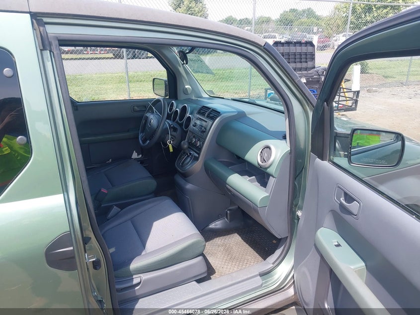 2003 Honda Element VIN 5J6YH28533L043493 IAAI salvage auction — UNKNOWN, Clear (Virginia), sold $1,150 on 2026-07-09 (photo 5)