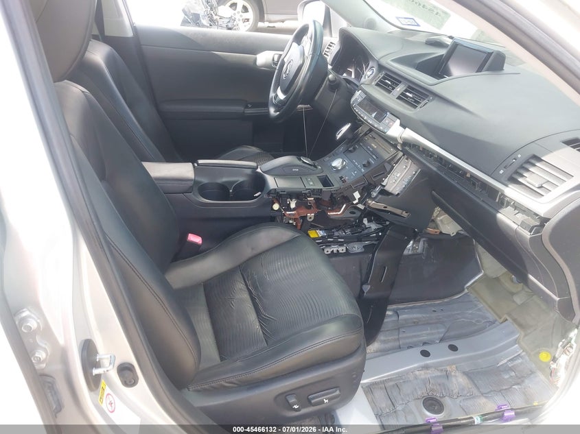 2013 Lexus Ct VIN JTHKD5BH6D2155268 IAAI salvage auction — ELECTRICAL, Salvage (Texas), sold $2,050 on 2026-07-15 (photo 5)