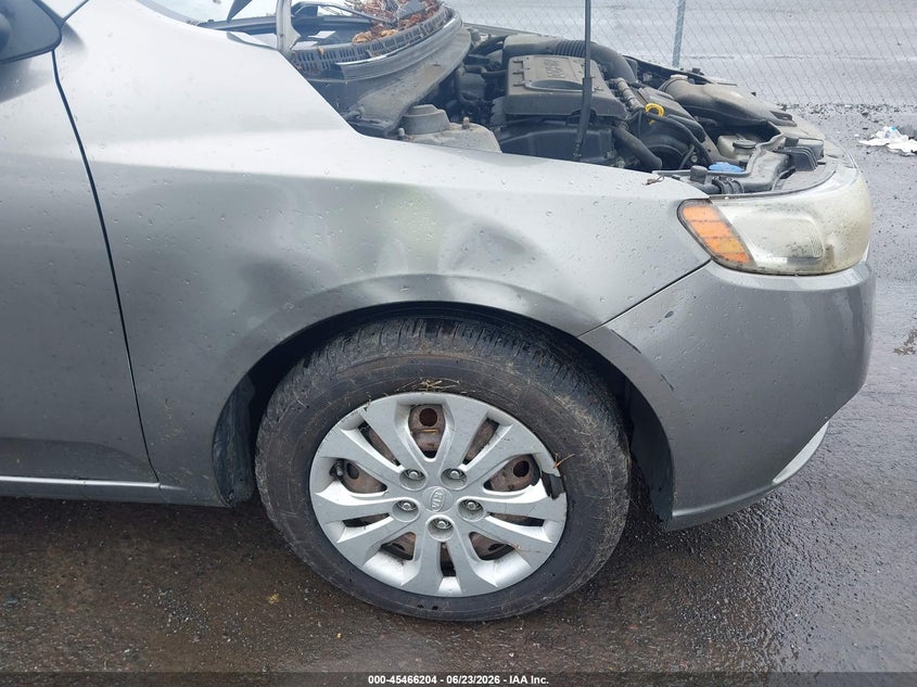 2012 Kia Forte VIN KNAFU4A29C5596591 IAAI salvage auction — NORMAL WEAR, Clear (Virginia), sold $600 on 2026-07-14 (photo 6)