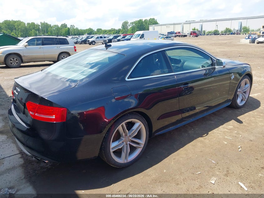 2012 Audi S5 VIN WAUCVAFR2CA000880 IAAI salvage auction — NORMAL WEAR, Clear (Michigan), sold $900 on 2026-07-14 (photo 4)