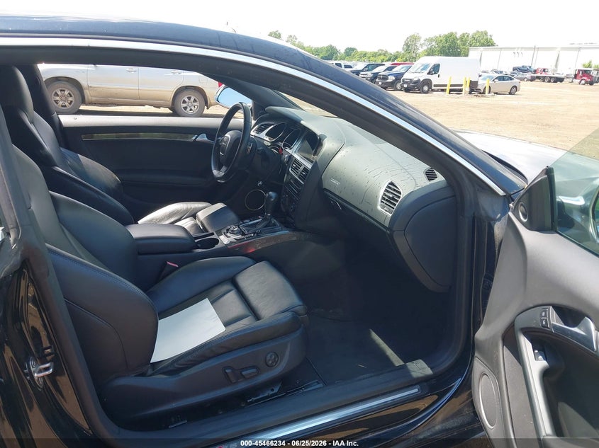 2012 Audi S5 VIN WAUCVAFR2CA000880 IAAI salvage auction — NORMAL WEAR, Clear (Michigan), sold $900 on 2026-07-14 (photo 5)