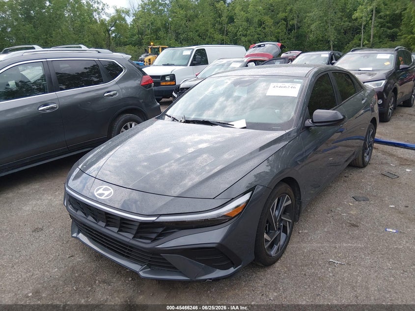 2025 Hyundai Elantra VIN KMHLM4DG9SU022635 IAAI salvage auction — SIDE, Salvage Title, sold $4,250 on 2026-07-31 (photo 2)