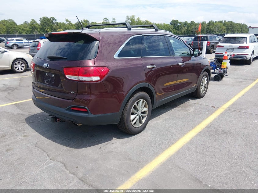 2017 Kia Sorento VIN 5XYPGDA53HG327915 IAAI salvage auction — FRONT END, Clear (Pennsylvania), sold $3,100 on 2026-07-15 (photo 4)