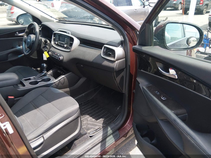 2017 Kia Sorento VIN 5XYPGDA53HG327915 IAAI salvage auction — FRONT END, Clear (Pennsylvania), sold $3,100 on 2026-07-15 (photo 5)