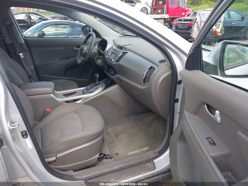 2016 Kia Sportage VIN KNDPBCAC2G7831780 IAAI salvage auction — NORMAL WEAR, Clear (New York), sold $1,000 on 2026-07-16 (photo 5)