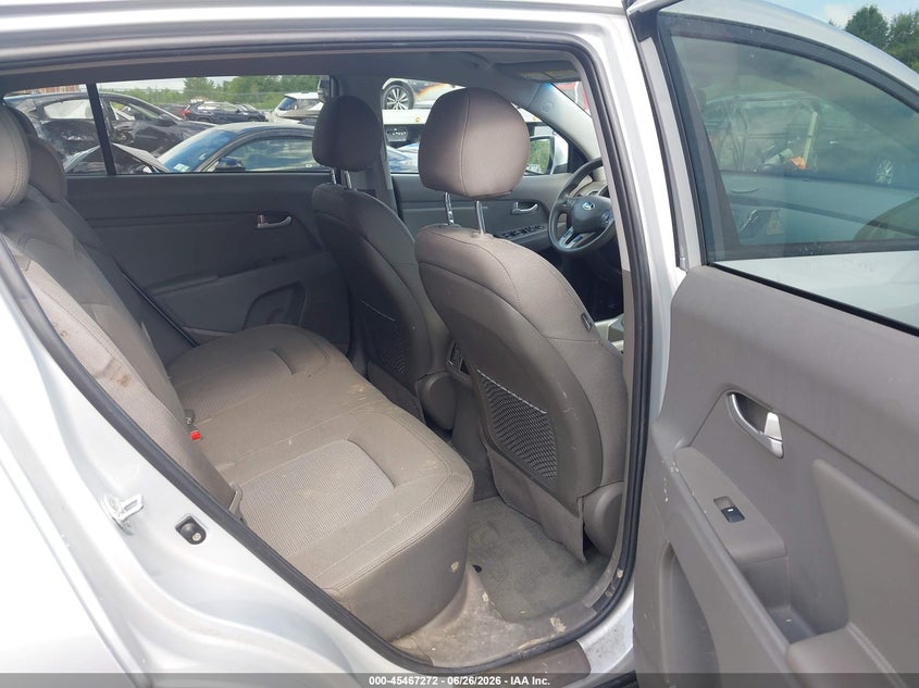 2016 Kia Sportage VIN KNDPBCAC2G7831780 IAAI salvage auction — NORMAL WEAR, Clear (New York), sold $1,000 on 2026-07-16 (photo 8)