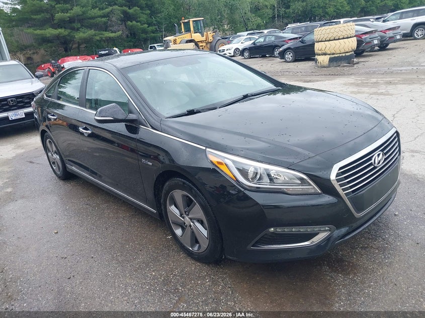 2017 Hyundai Sonata hybrid VIN KMHE14L22HA066123 IAAI salvage auction — ALL OVER, Sf97 (New Hampshire), sold $8,300 on 2026-07-23 (photo 1)