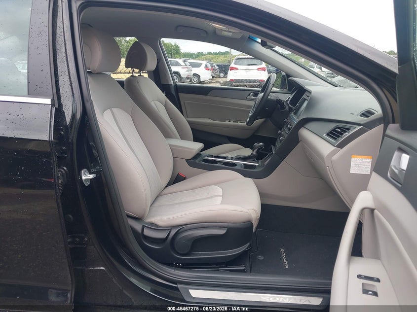 2017 Hyundai Sonata hybrid VIN KMHE14L22HA066123 IAAI salvage auction — ALL OVER, Sf97 (New Hampshire), sold $8,300 on 2026-07-23 (photo 5)