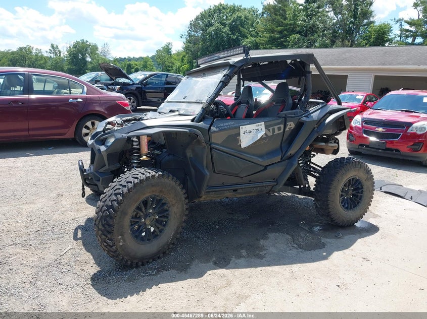 2024 Honda Sxs VIN 1HFVE0548R4500583 IAAI salvage auction — ROLLOVER, Salvage (Ohio), sold $3,650 on 2026-07-22 (photo 2)