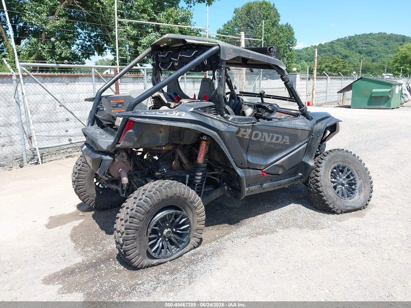 2024 Honda Sxs VIN 1HFVE0548R4500583 IAAI salvage auction — ROLLOVER, Salvage (Ohio), sold $3,650 on 2026-07-22 (photo 4)