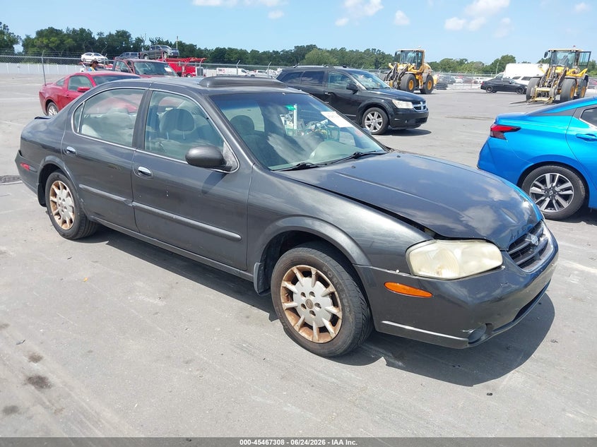 2000 Nissan Maxima VIN JN1CA31D0YT767275 IAAI salvage auction — FRONT & REAR, Rebuildable (Florida), sold $350 on 2026-07-20 (photo 1)