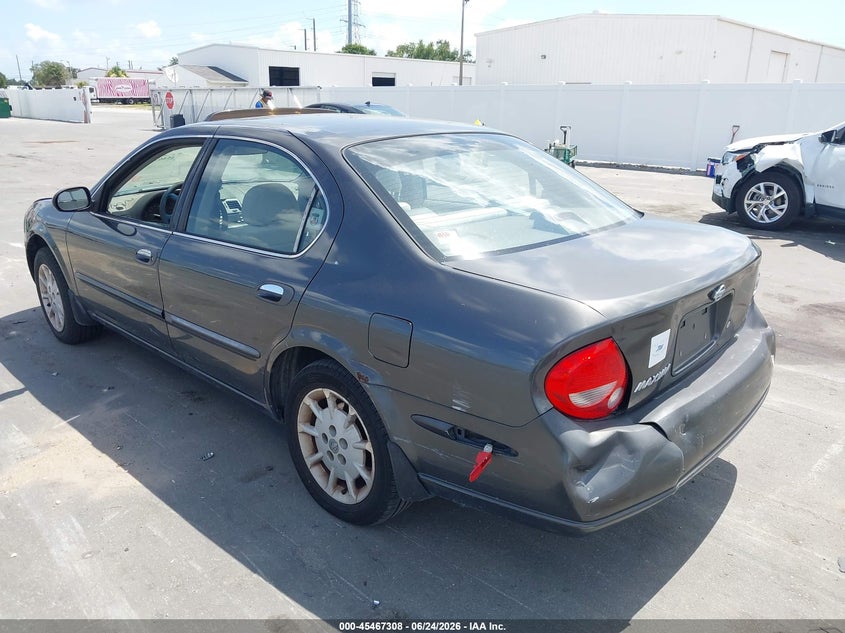 2000 Nissan Maxima VIN JN1CA31D0YT767275 IAAI salvage auction — FRONT & REAR, Rebuildable (Florida), sold $350 on 2026-07-20 (photo 3)