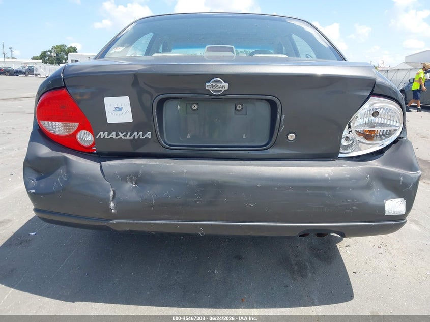 2000 Nissan Maxima VIN JN1CA31D0YT767275 IAAI salvage auction — FRONT & REAR, Rebuildable (Florida), sold $350 on 2026-07-20 (photo 6)
