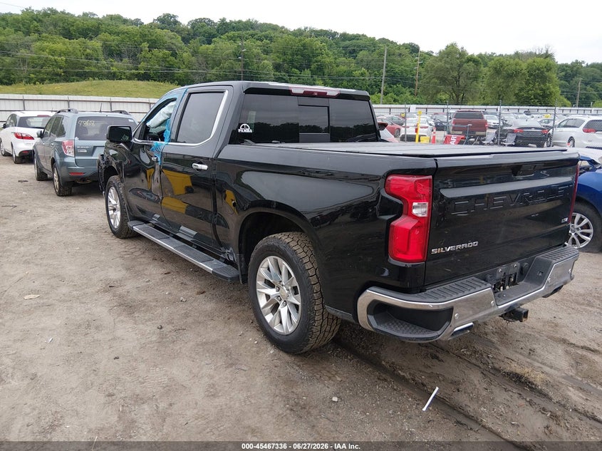 2019 Chevrolet Silverado VIN 3GCUYGEDXKG166569 IAAI salvage auction — SIDE, Salvage Title, sold $10,200 on 2026-07-31 (photo 3)