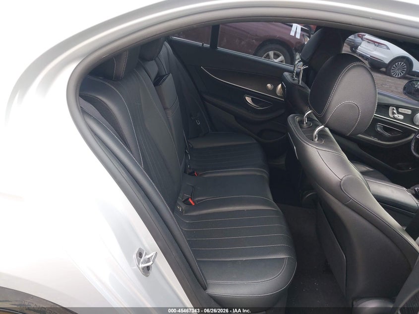 2019 Mercedes-benz E-klasse VIN WDDZF4KB1KA582978 IAAI salvage auction — FRONT END, Salvage Title, sold $7,000 on 2026-08-06 (photo 8)