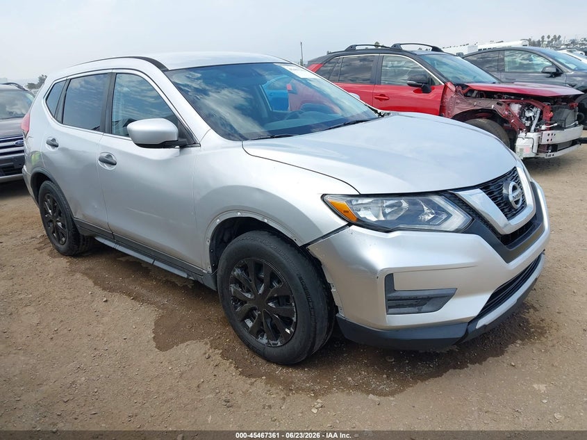 2017 Nissan Rogue VIN JN8AT2MT4HW136754 IAAI salvage auction — NORMAL WEAR, Clear - Dealer Only (California), sold $1,400 on 2026-07-29 (photo 1)