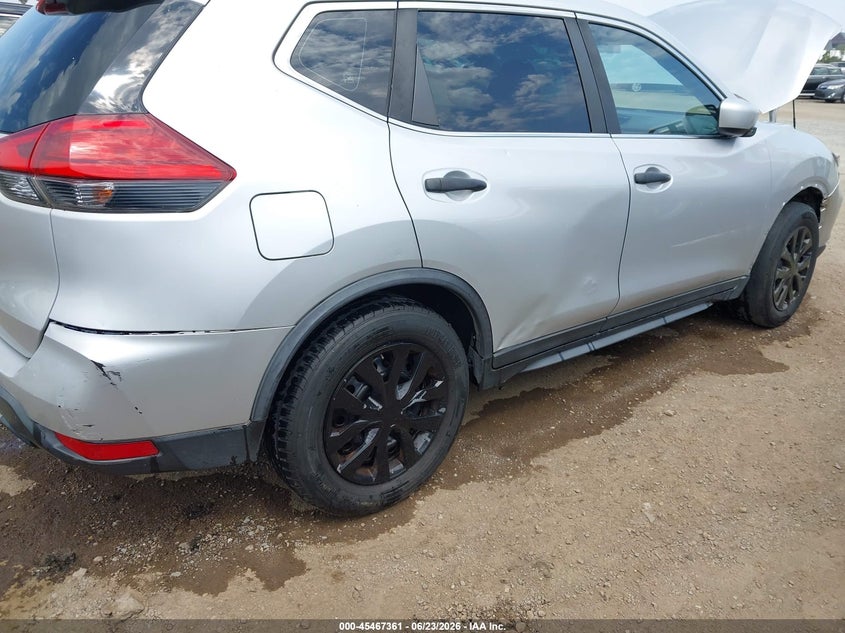 2017 Nissan Rogue VIN JN8AT2MT4HW136754 IAAI salvage auction — NORMAL WEAR, Clear - Dealer Only (California), sold $1,400 on 2026-07-29 (photo 6)