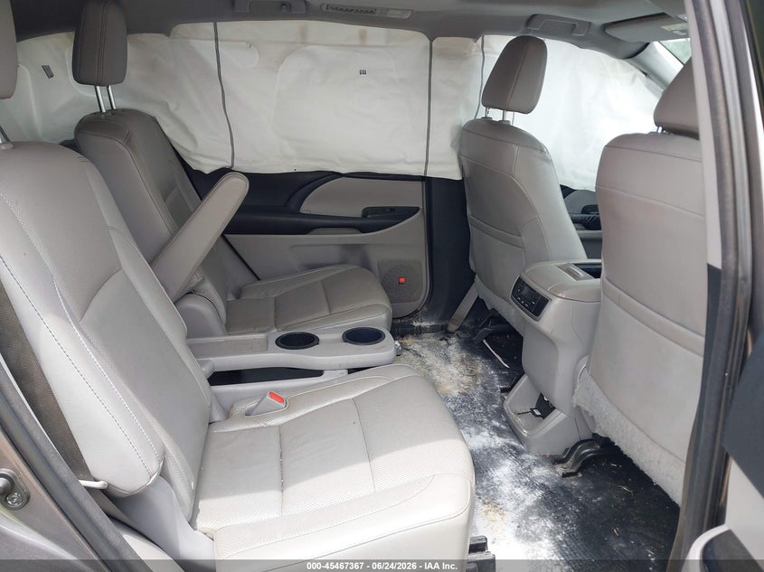 2016 Toyota Highlander VIN 5TDDKRFHXGS248213 IAAI salvage auction — LEFT SIDE, Salvage Title, sold $6,200 on 2026-07-30 (photo 8)