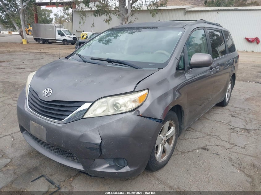2012 Toyota Sienna VIN 5TDKK3DC6CS232287 IAAI salvage auction — NORMAL WEAR, Salvage Title - Dealer (California), sold $1,000 on 2026-07-14 (photo 2)