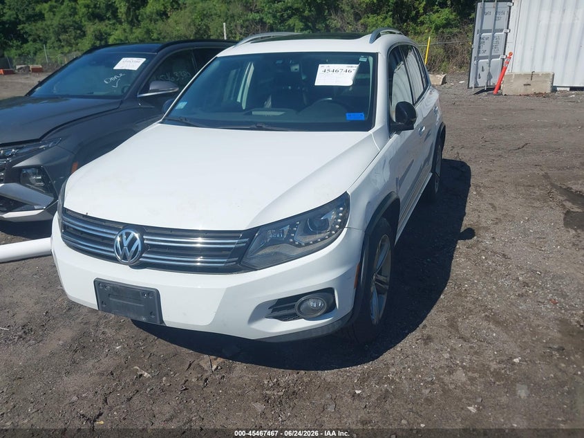 2017 Volkswagen Tiguan VIN WVGUV7AX0HK015794 IAAI salvage auction — NORMAL WEAR, Clear (Massachusetts), sold $1,850 on 2026-07-14 (photo 2)