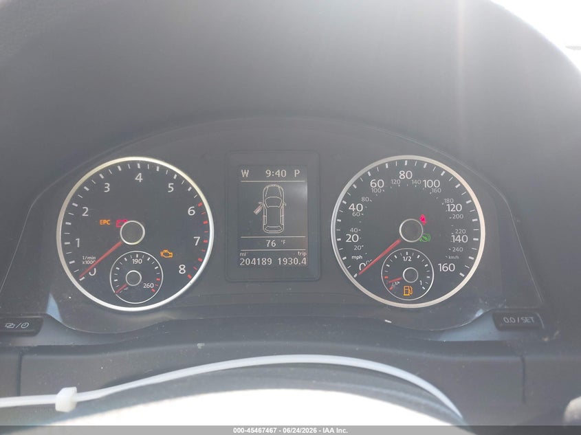 2017 Volkswagen Tiguan VIN WVGUV7AX0HK015794 IAAI salvage auction — NORMAL WEAR, Clear (Massachusetts), sold $1,850 on 2026-07-14 (photo 7)