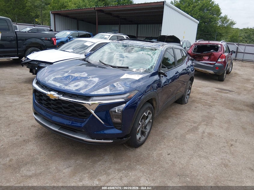 2024 Chevrolet Trax VIN KL77LHE23RC013106 IAAI salvage auction — ROLLOVER, Junk (Oklahoma), sold $25 on 2026-07-29 (photo 2)