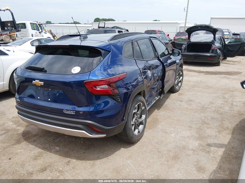 2024 Chevrolet Trax VIN KL77LHE23RC013106 IAAI salvage auction — ROLLOVER, Junk (Oklahoma), sold $25 on 2026-07-29 (photo 4)
