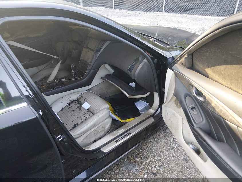 2014 Infiniti Q50 VIN JN1BV7APXEM680295 IAAI salvage auction — EXTERIOR BURN, Salvage (South Carolina), sold $600 on 2026-07-29 (photo 5)