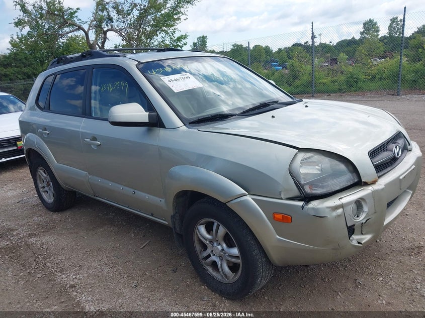 2008 Hyundai Tucson VIN KM8JN12B38U870321 IAAI salvage auction — RIGHT FRONT, Junk Bill Of Sale Mv2459 (Wisconsin), sold $325 on 2026-07-14 (photo 1)
