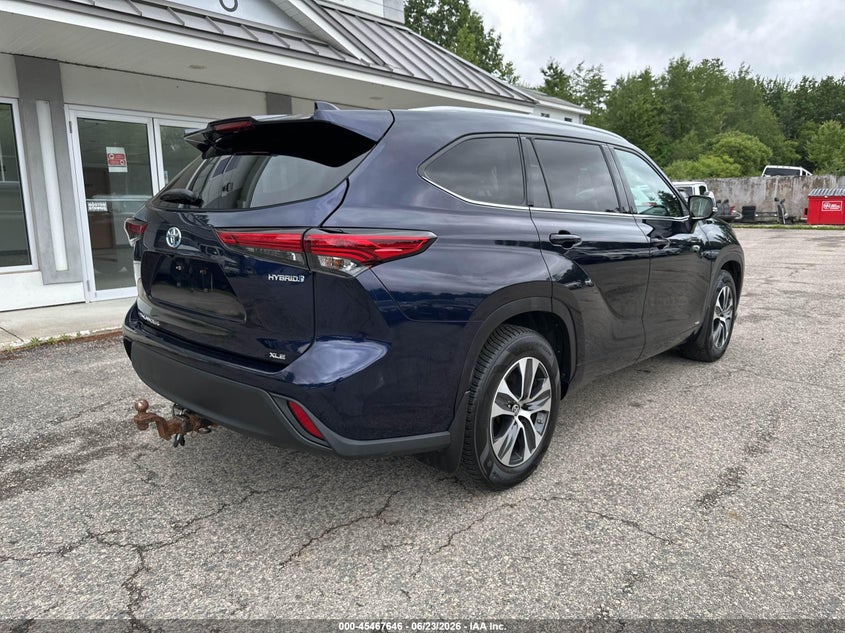 2022 Toyota Highlander VIN 5TDGBRCH2NS556944 IAAI salvage auction — NORMAL WEAR, Original (New Hampshire), sold $20,000 on 2026-07-22 (photo 4)