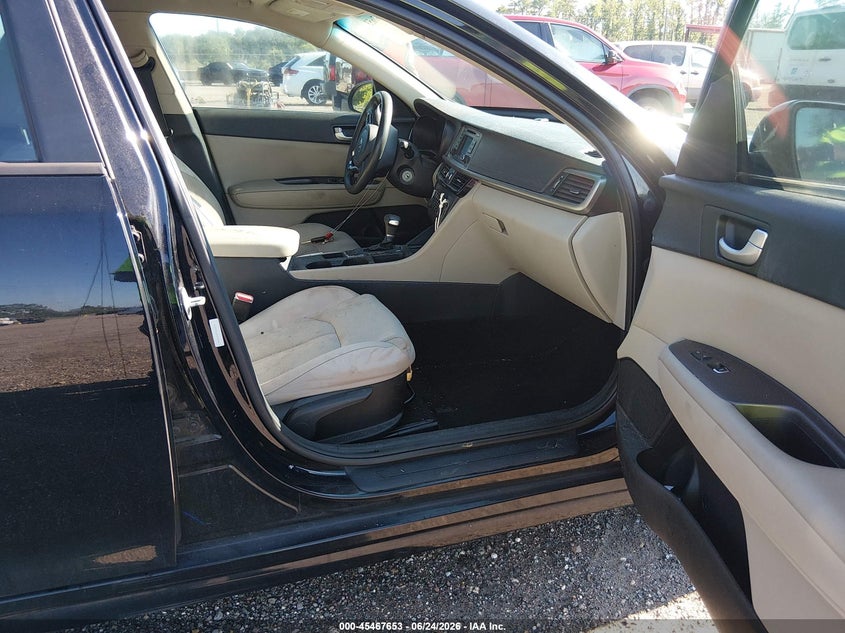 2016 Kia Optima VIN 5XXGT4L32GG102671 IAAI salvage auction — REAR END, Rebuildable (Florida), sold $925 on 2026-07-07 (photo 5)