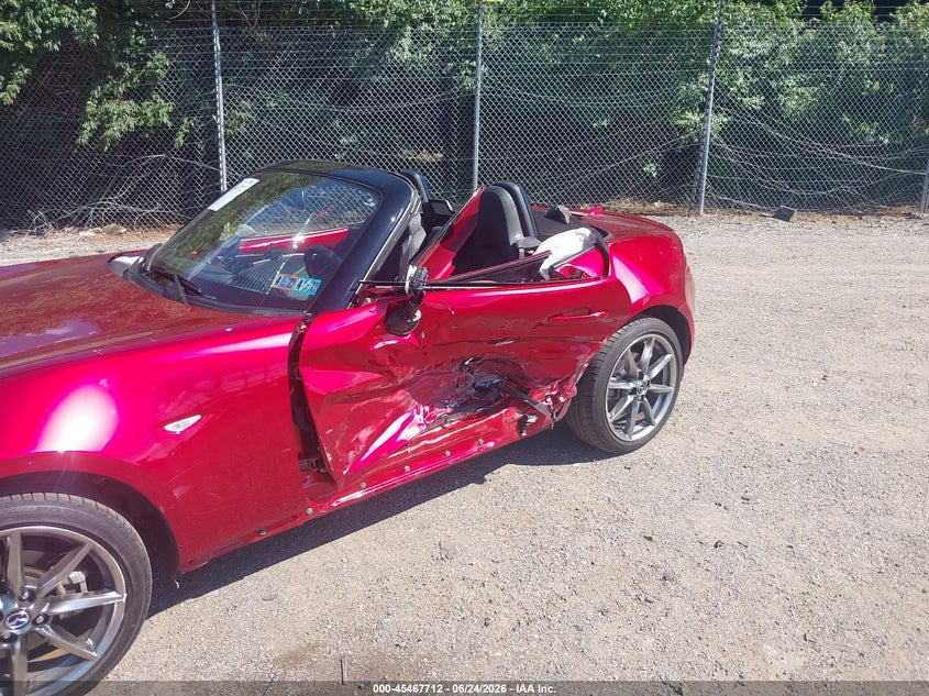 2023 Mazda VIN JM1NDAD73P0560824 IAAI salvage auction — FRONT END, Salvage Title, sold $3,550 on 2026-07-24 (photo 6)