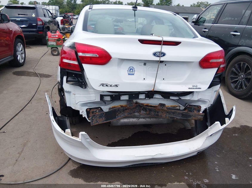 2015 Ford Focus VIN 1FADP3F22FL350007 IAAI salvage auction — REAR END, Salvage (Ohio), sold $800 on 2026-07-10 (photo 6)
