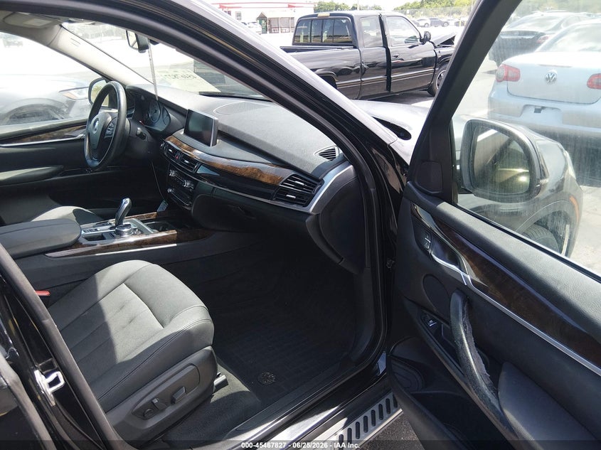 2014 BMW X5 VIN 5UXKR2C59E0H32671 IAAI salvage auction — SIDE, Salvage Title, sold $5,000 on 2026-07-23 (photo 5)
