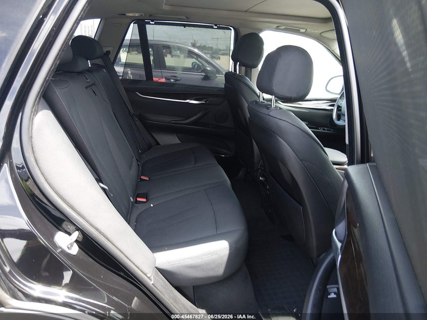 2014 BMW X5 VIN 5UXKR2C59E0H32671 IAAI salvage auction — SIDE, Salvage Title, sold $5,000 on 2026-07-23 (photo 8)