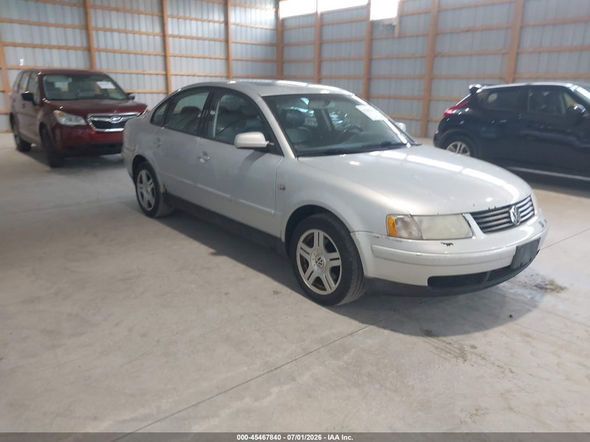 2000 Volkswagen Passat VIN WVWPD23B9YP292648 IAAI salvage auction — NORMAL WEAR, Clear (Pennsylvania), sold $225 on 2026-07-08 (photo 1)
