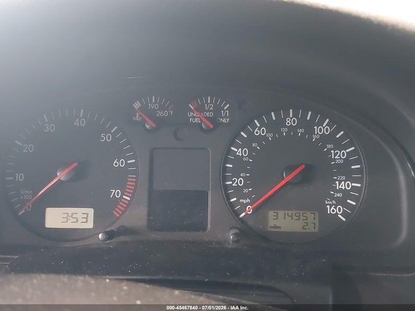 2000 Volkswagen Passat VIN WVWPD23B9YP292648 IAAI salvage auction — NORMAL WEAR, Clear (Pennsylvania), sold $225 on 2026-07-08 (photo 7)