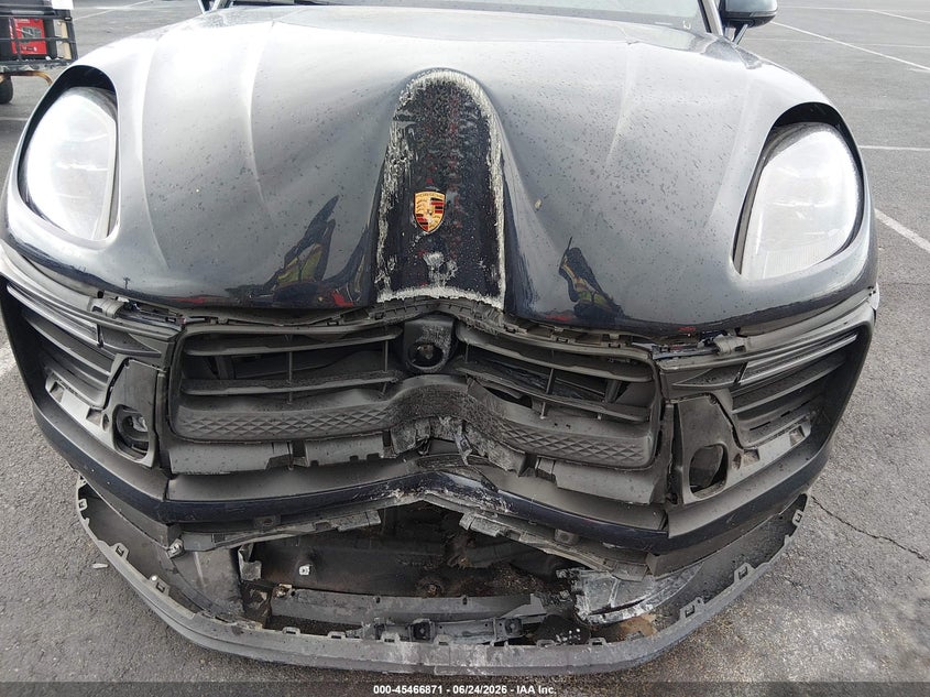 2023 Porsche Macan VIN WP1AA2A57PLB02040 IAAI salvage auction — FRONT END, Wait Title, sold $15,600 on 2026-10-05 (photo 6)