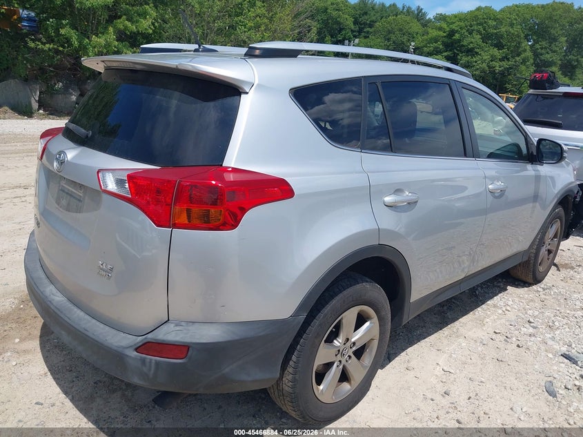 2015 Toyota Rav 4 VIN JTMRFREV2FJ035110 IAAI salvage auction — FRONT END, Clear (Massachusetts), sold $4,950 on 2026-07-07 (photo 4)