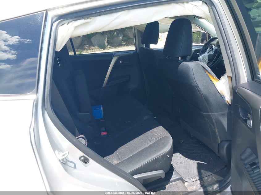 2015 Toyota Rav 4 VIN JTMRFREV2FJ035110 IAAI salvage auction — FRONT END, Clear (Massachusetts), sold $4,950 on 2026-07-07 (photo 8)