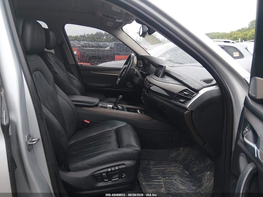 2015 BMW X5 VIN 5UXKR6C53F0J74709 IAAI salvage auction — NORMAL WEAR, Clear (Illinois), sold $4,975 on 2026-07-08 (photo 5)