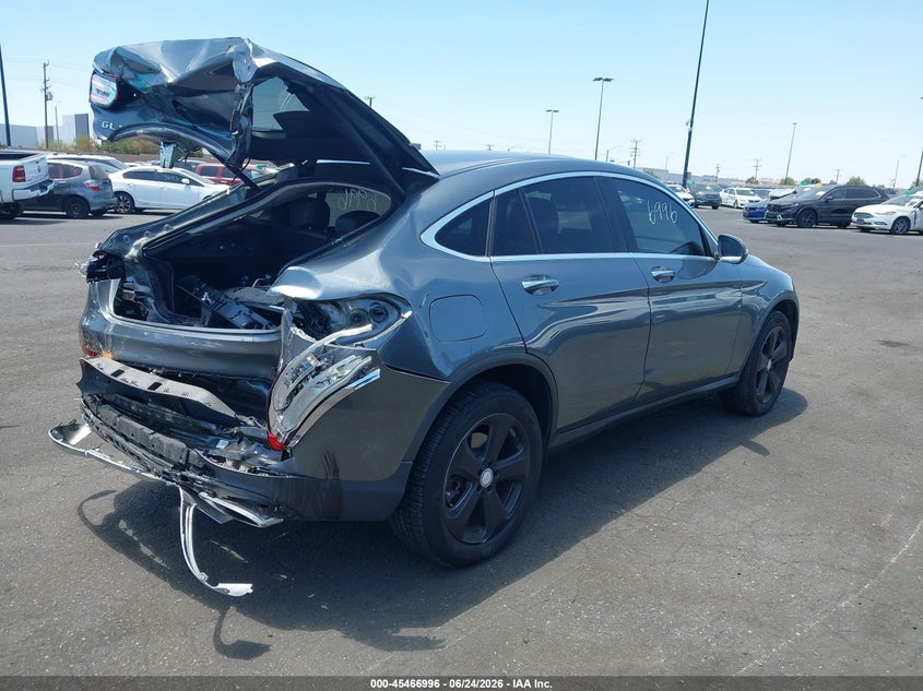 2017 Mercedes-benz VIN WDC0J4KB1HF177145 IAAI salvage auction — REAR END, Salvage Title, sold $7,200 on 2026-08-23 (photo 4)