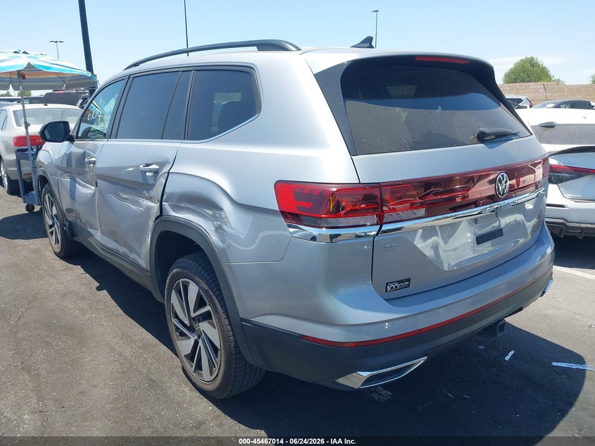 2024 Volkswagen Atlas VIN 1V2WR2CA3RC557866 IAAI salvage auction — SIDE, Salvage Title, sold $8,050 on 2026-07-31 (photo 3)
