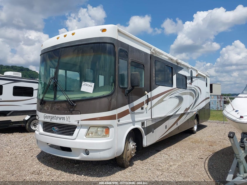 2007 Forest River Georgetown Xl VIN 1F6NF53Y360A15543 IAAI salvage auction — ROOF, Rebuildable (Florida), sold $1,800 on 2026-08-25 (photo 2)