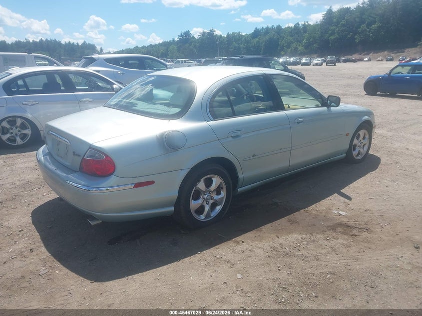 2000 Jaguar S type VIN SAJDA01C7YFL48279 IAAI salvage auction — ELECTRICAL, Clear (Massachusetts), sold $400 on 2026-07-10 (photo 4)