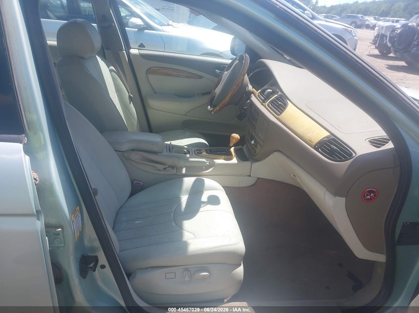 2000 Jaguar S type VIN SAJDA01C7YFL48279 IAAI salvage auction — ELECTRICAL, Clear (Massachusetts), sold $400 on 2026-07-10 (photo 5)