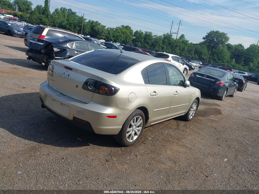 2007 Mazda 3 VIN JM1BK12FX71711493 IAAI salvage auction — SIDE, Salvage (Idaho), sold $375 on 2026-07-31 (photo 4)